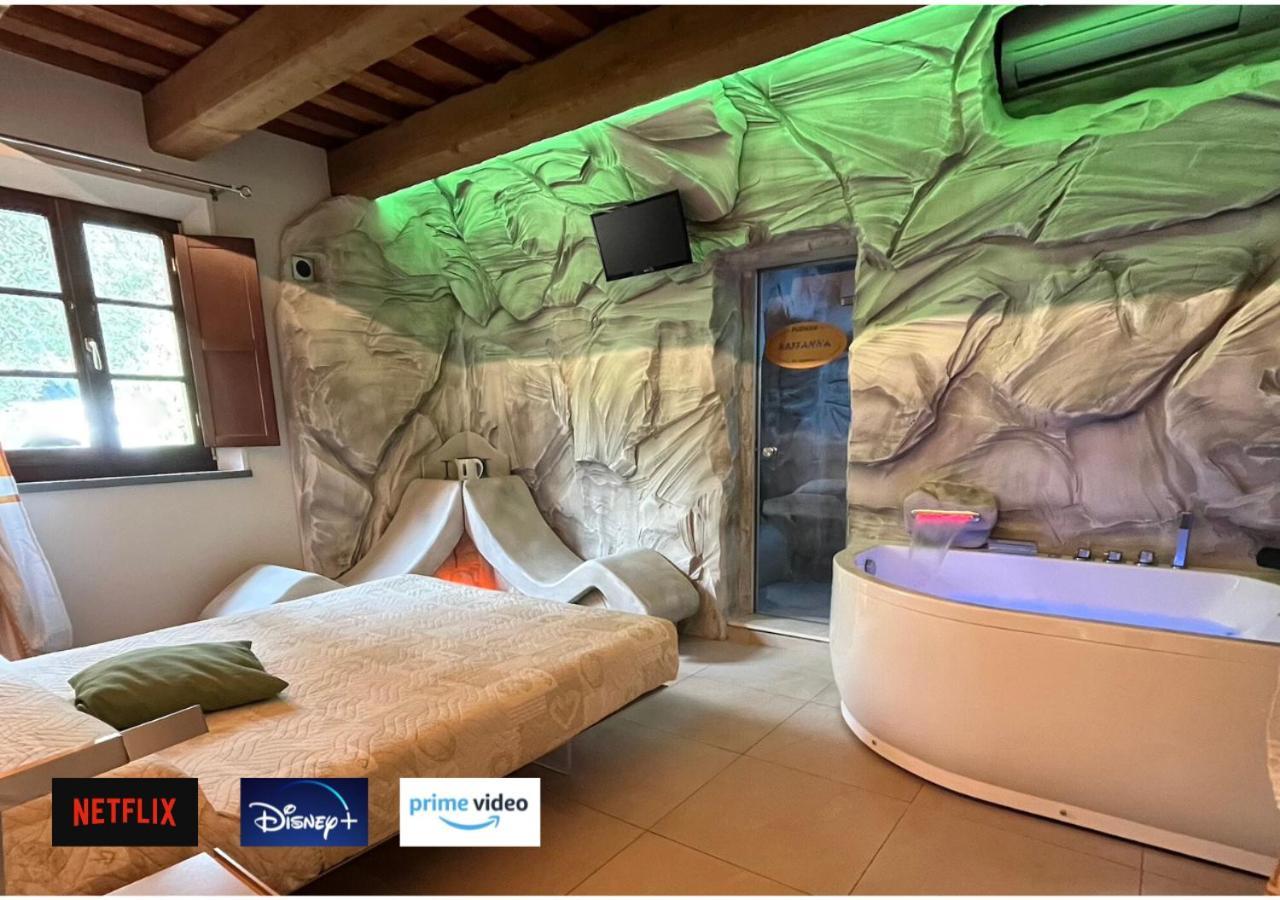 Podere Raffanna Ecologic House Massa e Cozzile Bagian luar foto